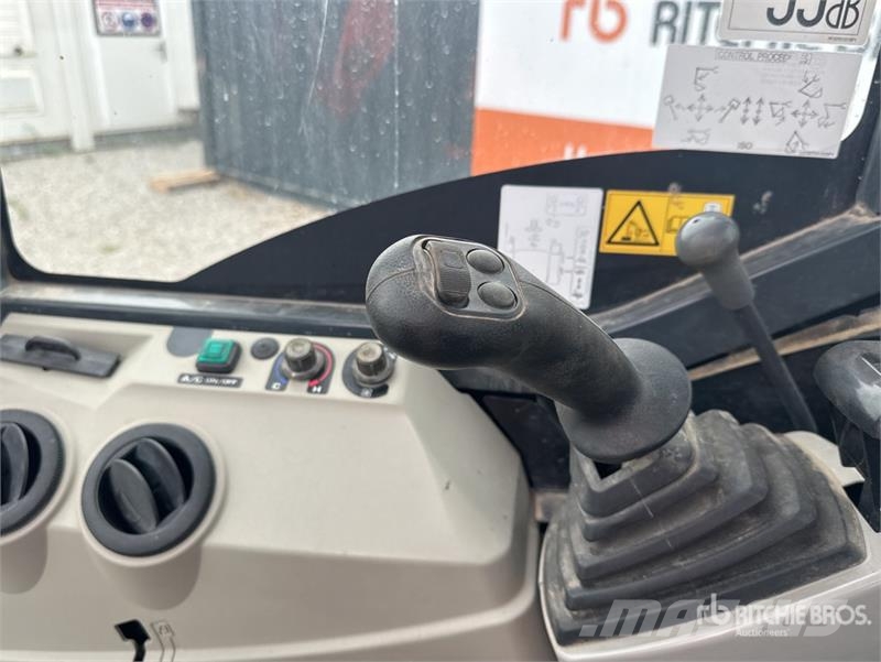 Kobelco SK28SR-6E Mini-Pelle Mini Excavator Mini rýpadlá < 7t