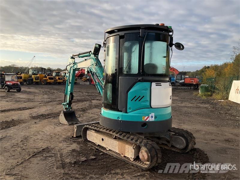 Kobelco SK28SR-6E Mini Excavator حفارات صغيرة أقل من 7 طن (حفارات صغيرة)