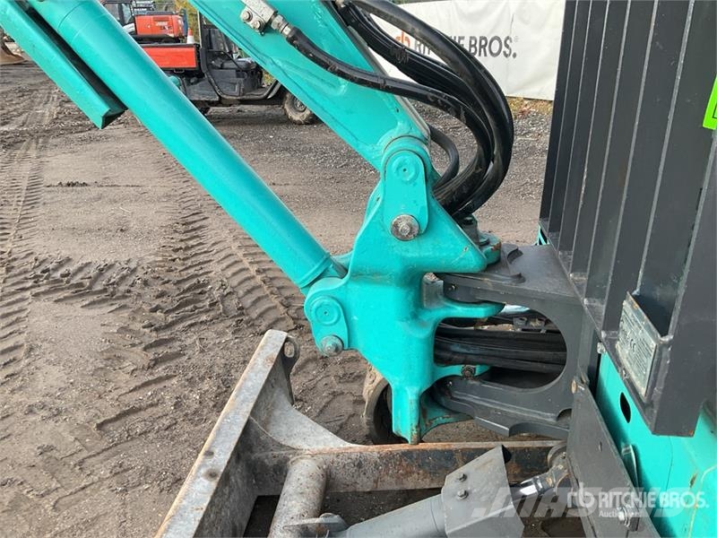 Kobelco SK28SR-6E Mini Excavator حفارات صغيرة أقل من 7 طن (حفارات صغيرة)