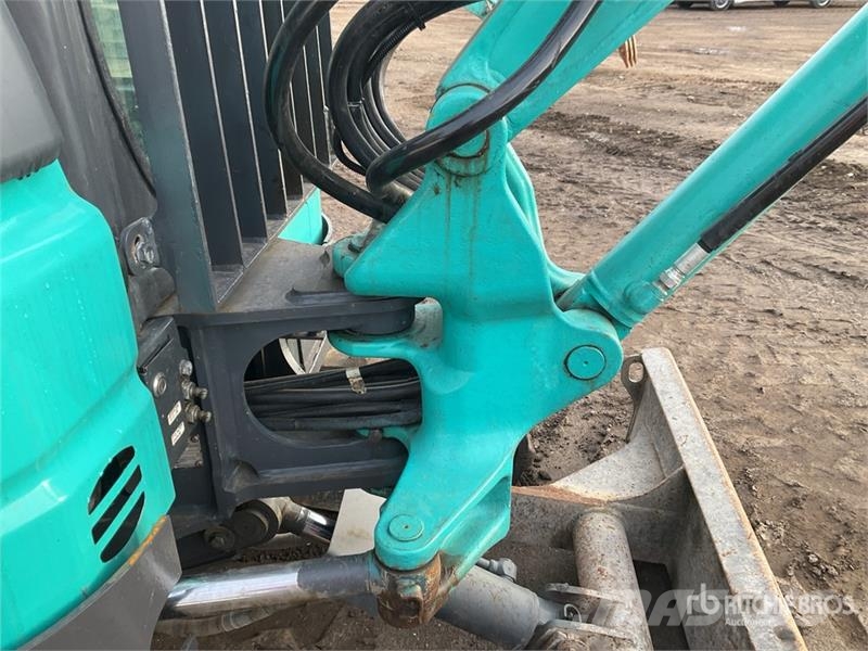 Kobelco SK28SR-6E Mini Excavator حفارات صغيرة أقل من 7 طن (حفارات صغيرة)
