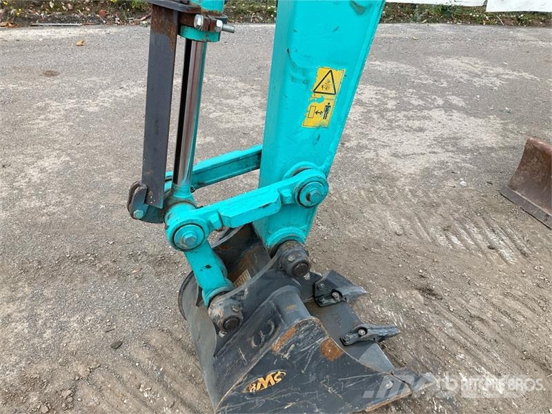 Kobelco SK28SR-6E Mini Excavator Mini kotrók < 7t
