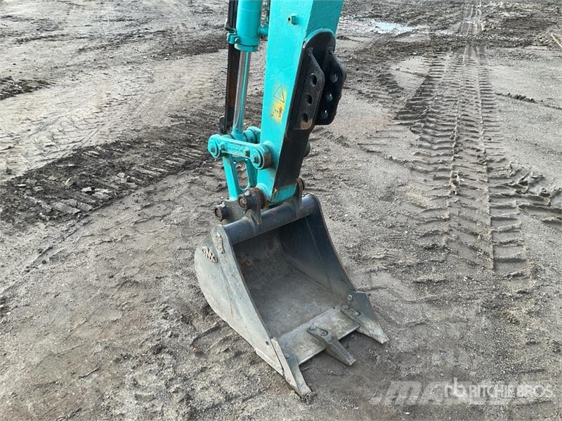 Kobelco SK28SR-6E Mini Excavator حفارات صغيرة أقل من 7 طن (حفارات صغيرة)