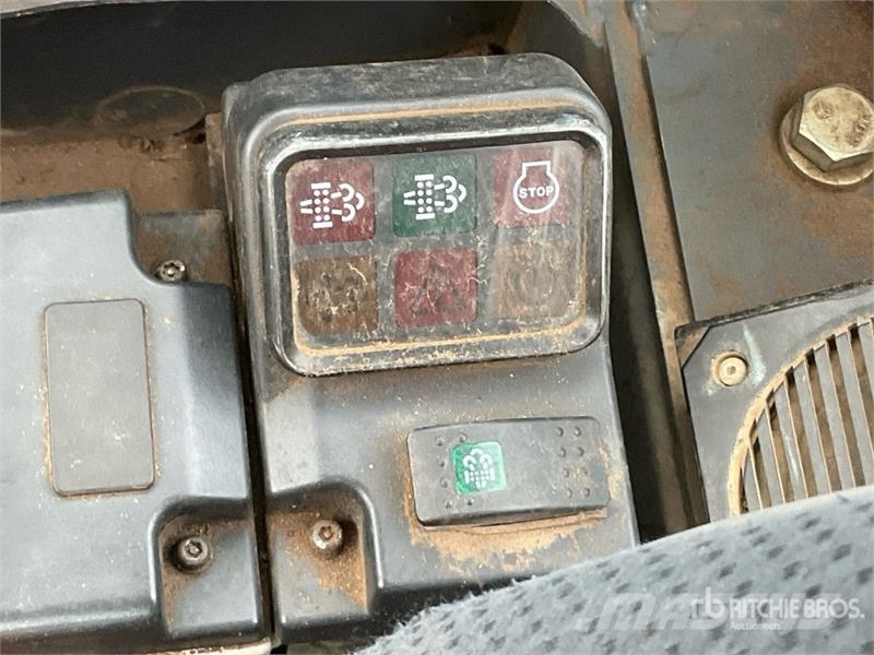 Kobelco SK55SRX-6E حفارات صغيرة أقل من 7 طن (حفارات صغيرة)