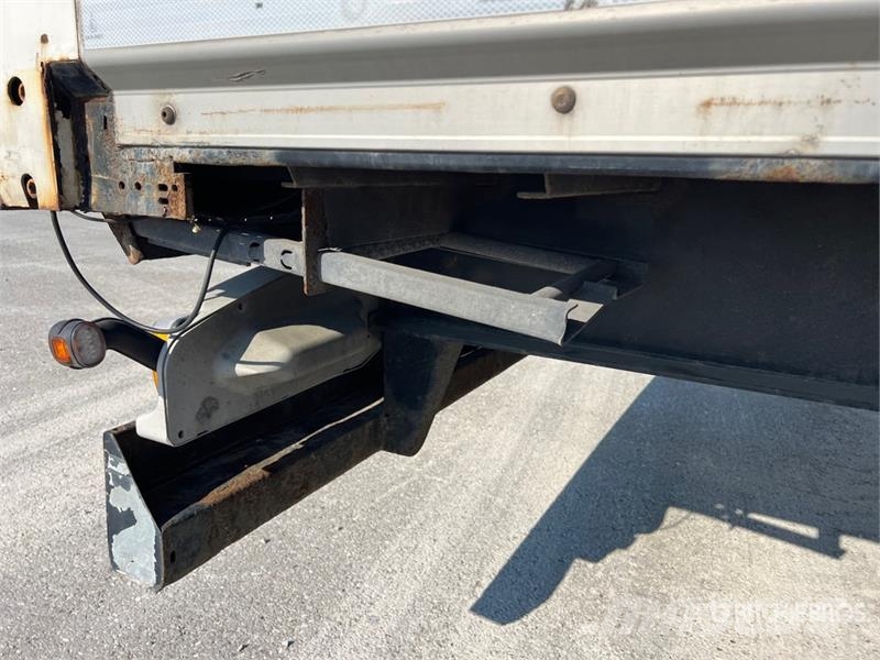 Kögel S24-3 Tri/A Van Trailer Anhänger-Kastenaufbau