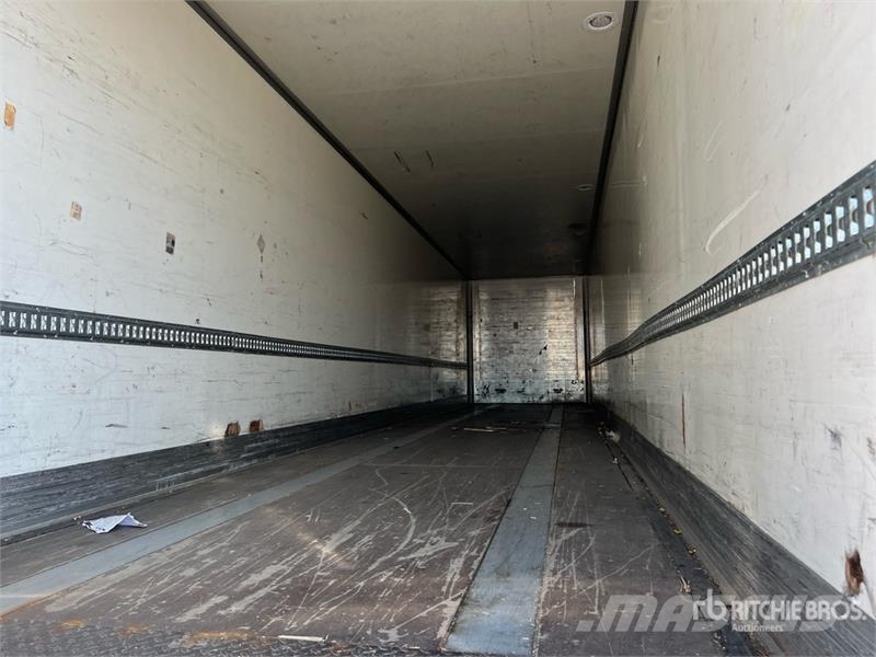 Kögel S24-3 Tri/A Van Trailer Anhänger-Kastenaufbau