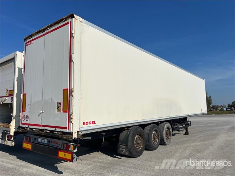 Kögel S24-3 Tri/A Van Trailer Anhänger-Kastenaufbau