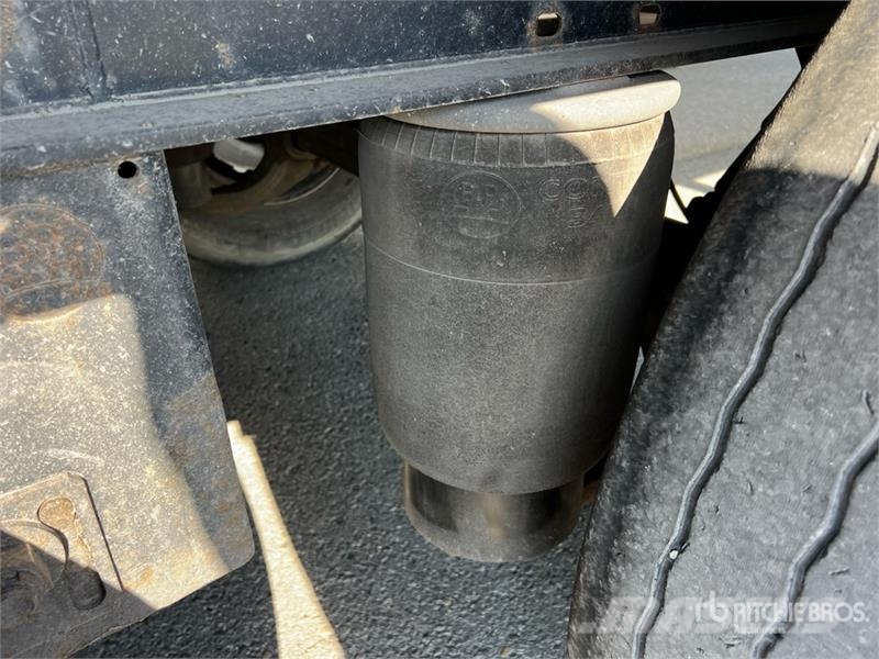 Kögel S24-3 Tri/A Van Trailer Anhänger-Kastenaufbau