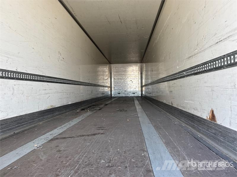 Kögel S24-3 Tri/A Van Trailer Furgons