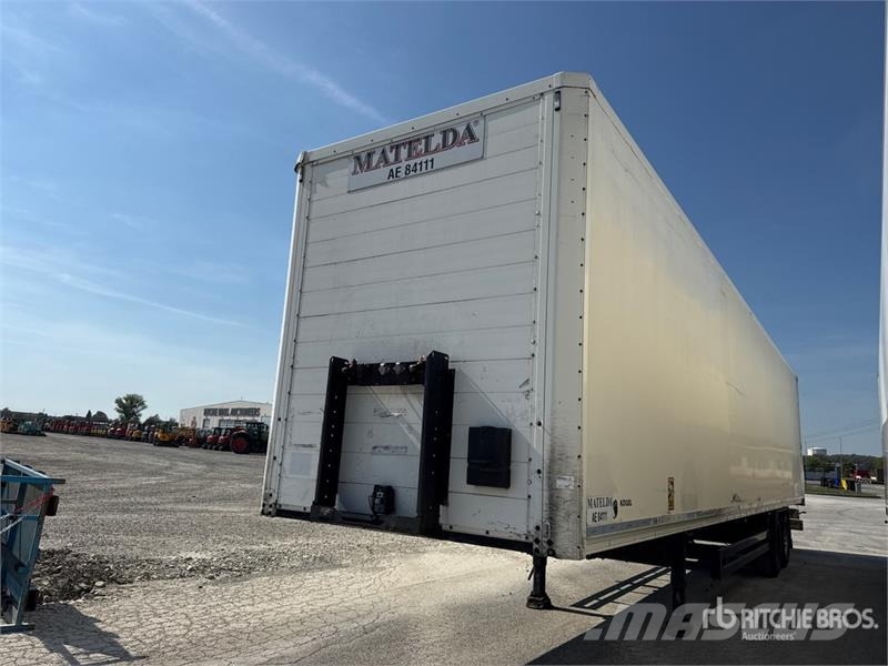 Kögel SPKH18 P90/1110 T/A Van Trailer Furgons