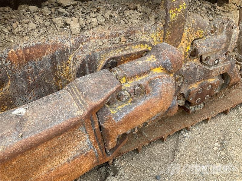 Komatsu D155AX-6 Crawler dozers