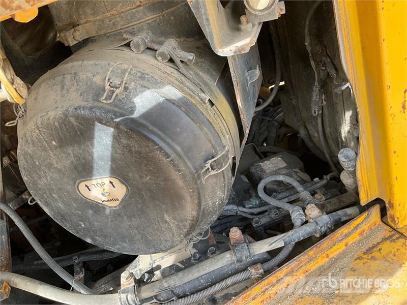 Komatsu D155AX-6 Crawler dozers
