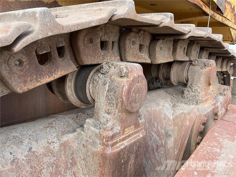 Komatsu D275AX-5 lánctalpas dózerek