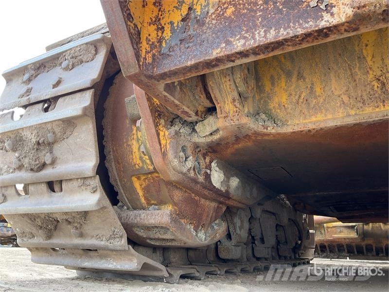 Komatsu D275AX-5 lánctalpas dózerek