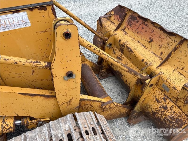 Komatsu D31S-16 Crawler Loader Nakladalci goseničarji