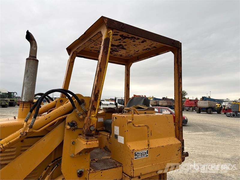 Komatsu D31S-16 Crawler Loader Nakladalci goseničarji