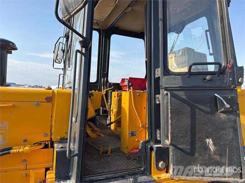 Komatsu D41P-3 Crawler Dozer Гусеничные бульдозеры