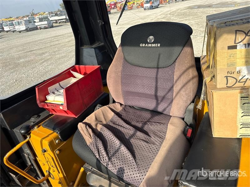 Komatsu D41P-3 Crawler Dozer Гусеничные бульдозеры