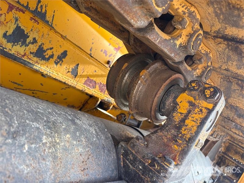 Komatsu D41P-3 Crawler Dozer Гусеничные бульдозеры