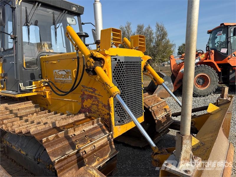 Komatsu D41P-3 Crawler Dozer Гусеничные бульдозеры