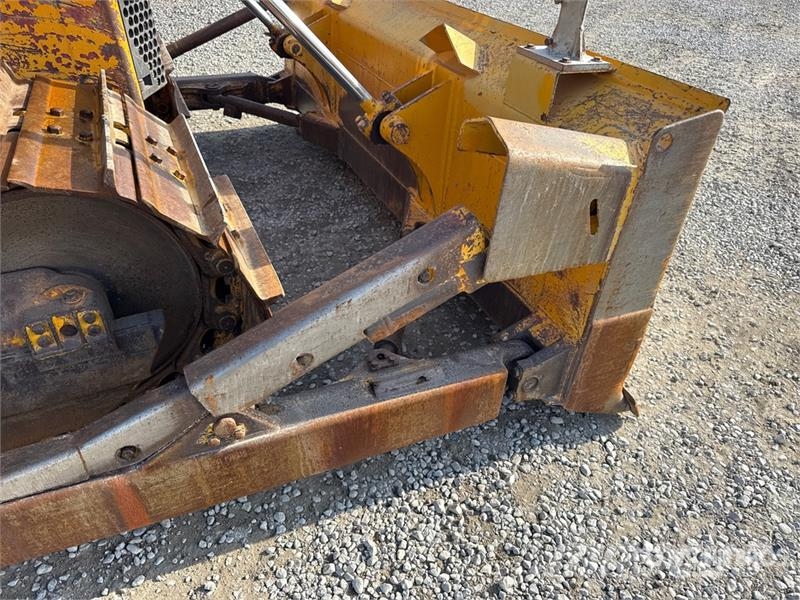 Komatsu D41P-3 Crawler Dozer Гусеничные бульдозеры