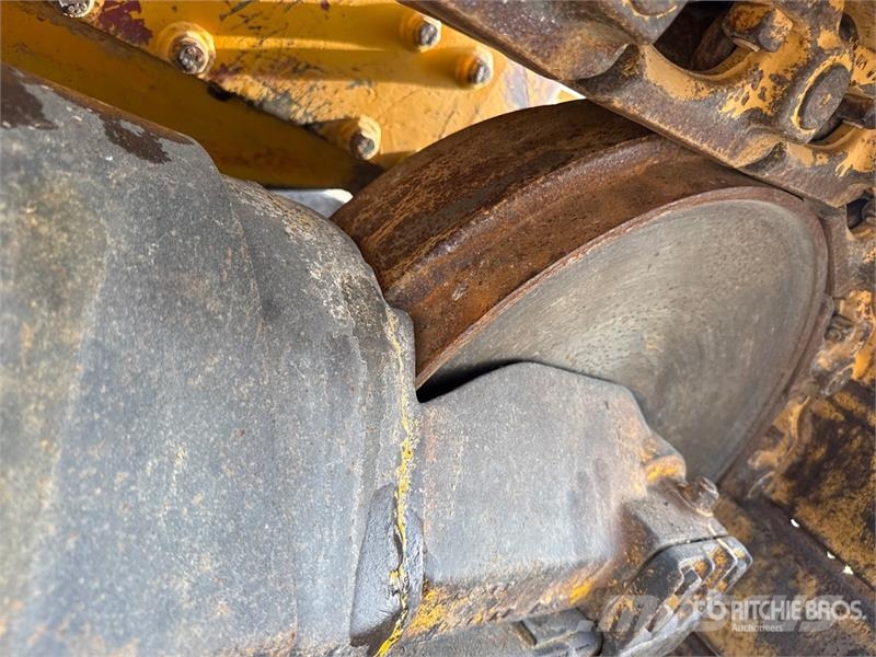 Komatsu D41P-3 Crawler Dozer Гусеничные бульдозеры
