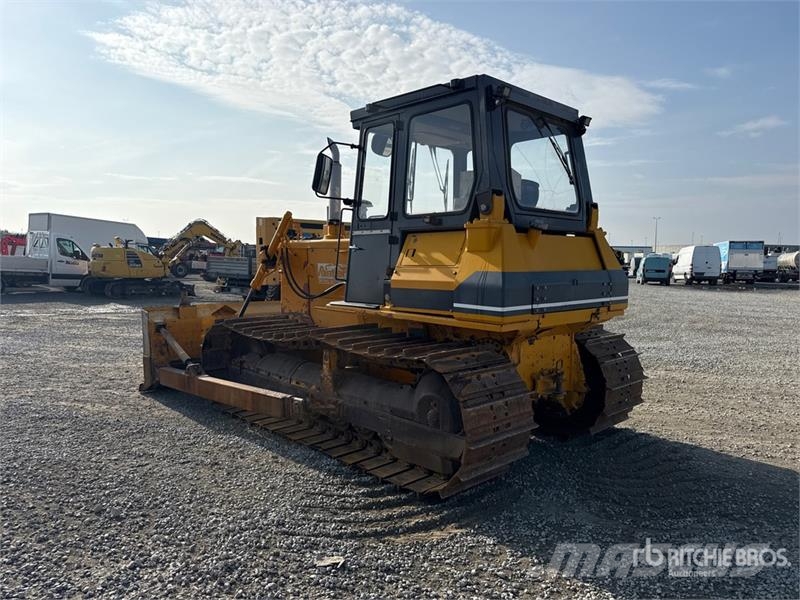 Komatsu D41P-3 Crawler Dozer Гусеничные бульдозеры