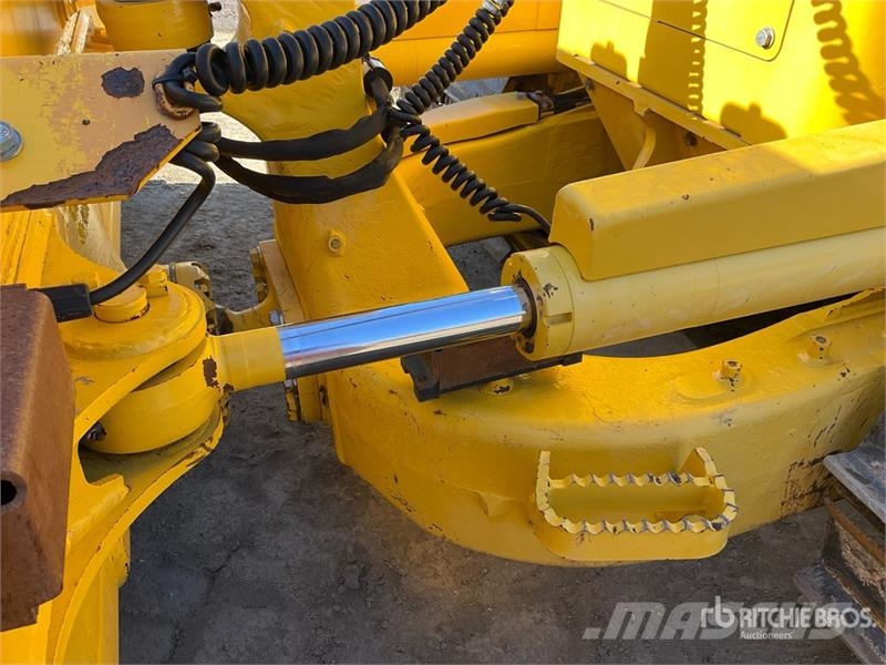 Komatsu D51PX-24 Crawler Dozer Buldožeri gusjeničari