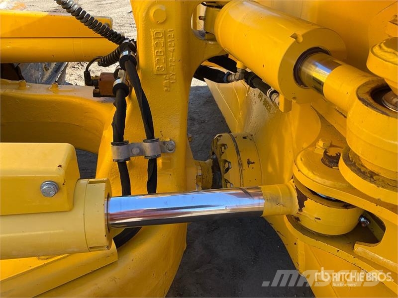 Komatsu D51PX-24 Crawler Dozer Buldožeri gusjeničari