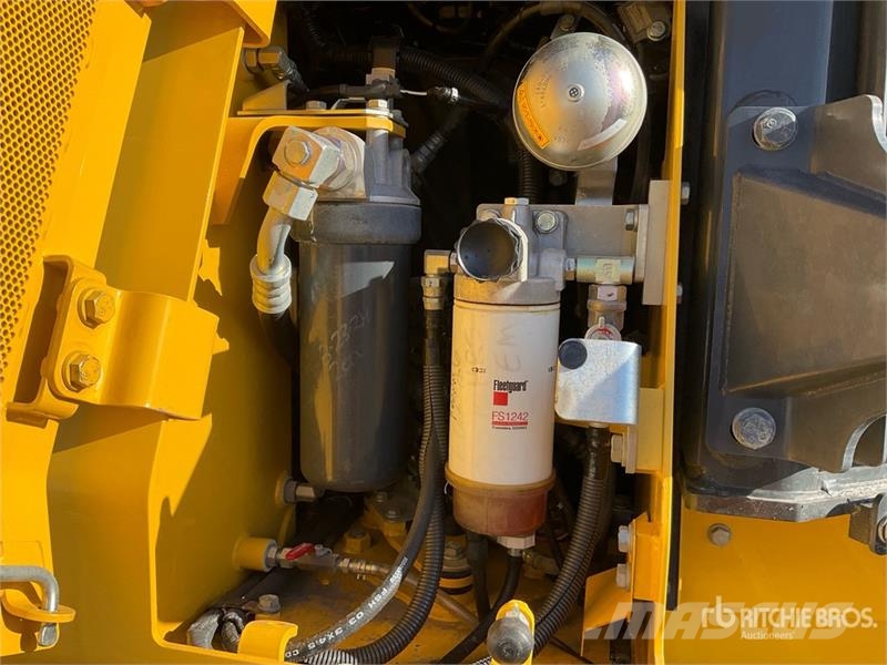 Komatsu D51PX-24 Crawler Dozer Buldožeri gusjeničari