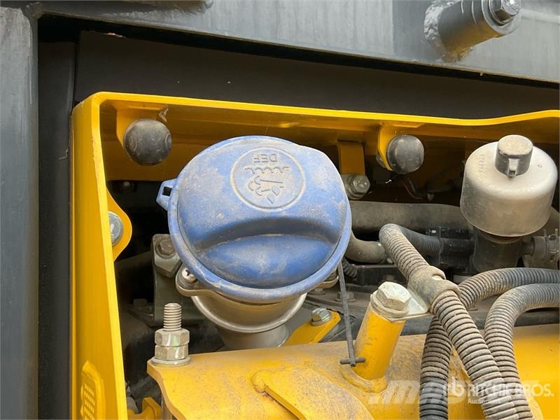 Komatsu D51PX-24EO Crawler Dozer Crawler dozers
