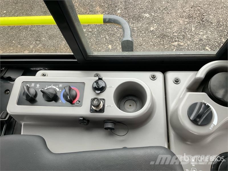 Komatsu D51PX-24EO Crawler Dozer Crawler dozers