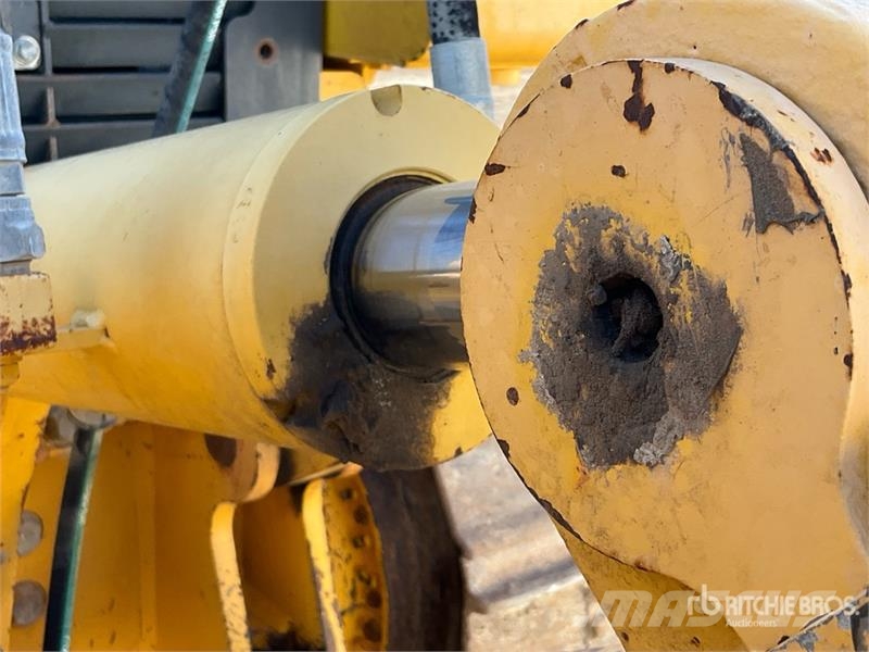 Komatsu D61EX Rupsdozers