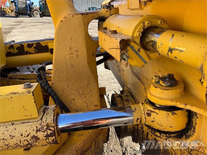 Komatsu D61EX Rupsdozers