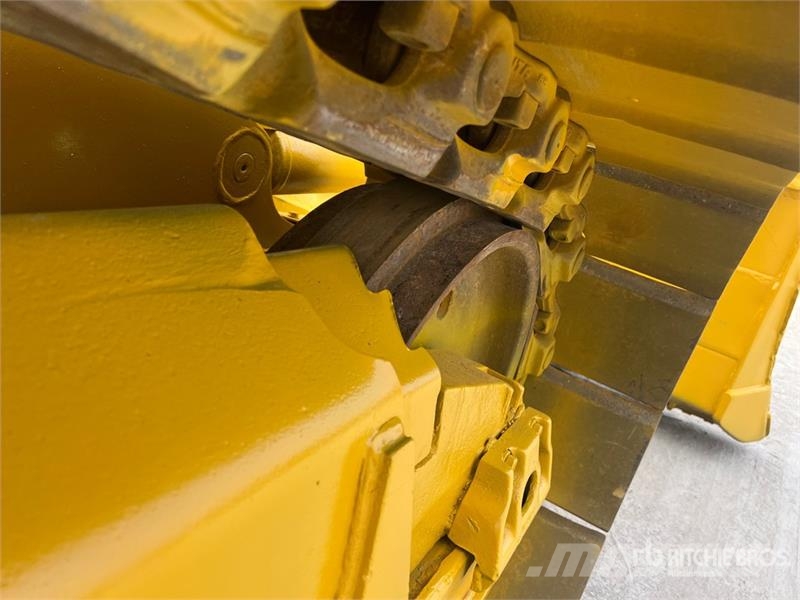 Komatsu D61EX-15 lánctalpas dózerek