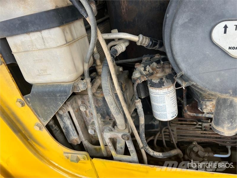 Komatsu D61EX-15 lánctalpas dózerek