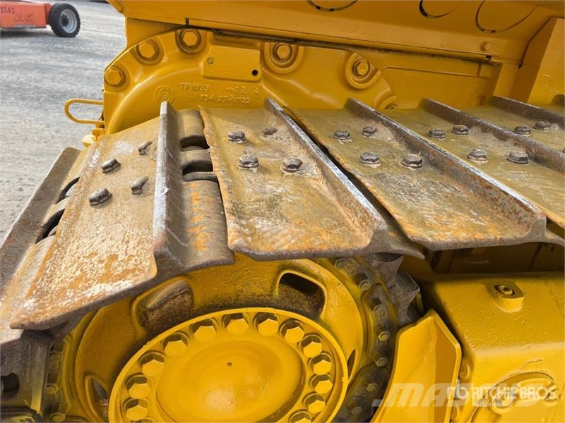 Komatsu D61EX-15 lánctalpas dózerek