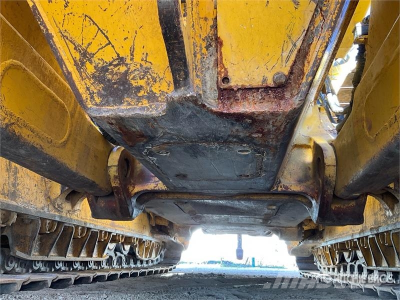 Komatsu D61EXI-24 Crawler Dozer Bulldozer