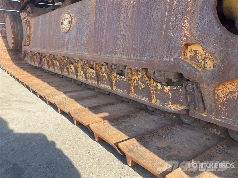 Komatsu D61PX-23 Гусеничные бульдозеры