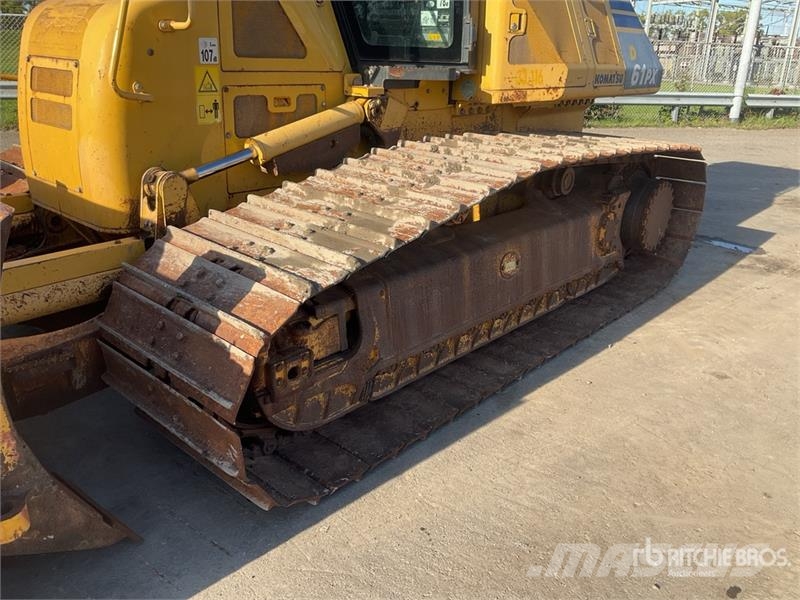 Komatsu D61PX-23 Гусеничные бульдозеры