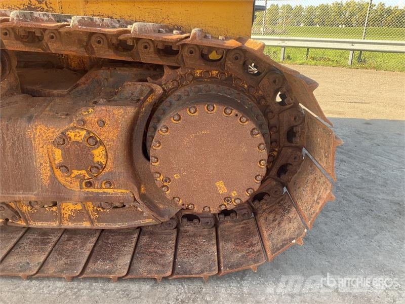 Komatsu D61PX-23 Гусеничные бульдозеры