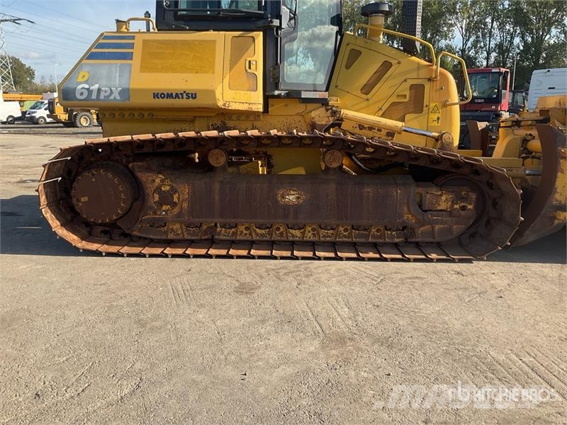 Komatsu D61PX-23 Гусеничные бульдозеры