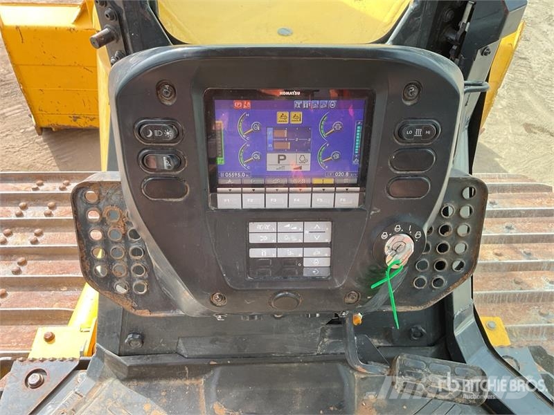 Komatsu D61PX-24 Buldožeri guseničari
