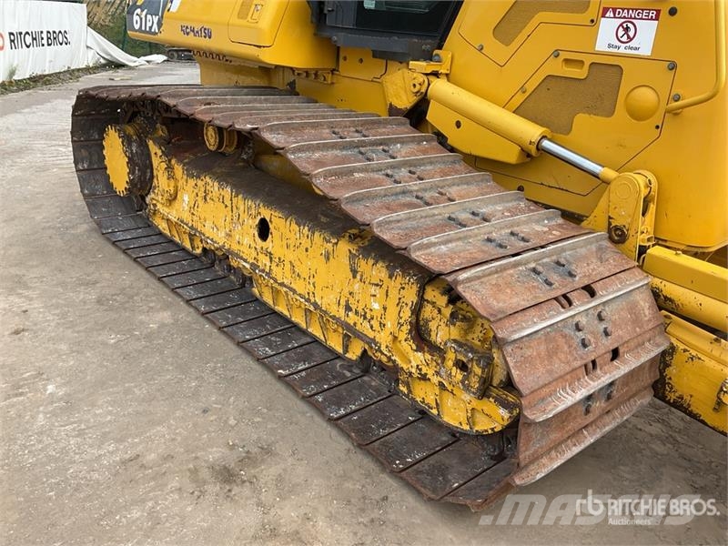 Komatsu D61PX-24 Buldožeri guseničari