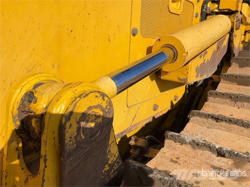 Komatsu D61PXI-24 Crawler Dozer Buldozer sobre oruga
