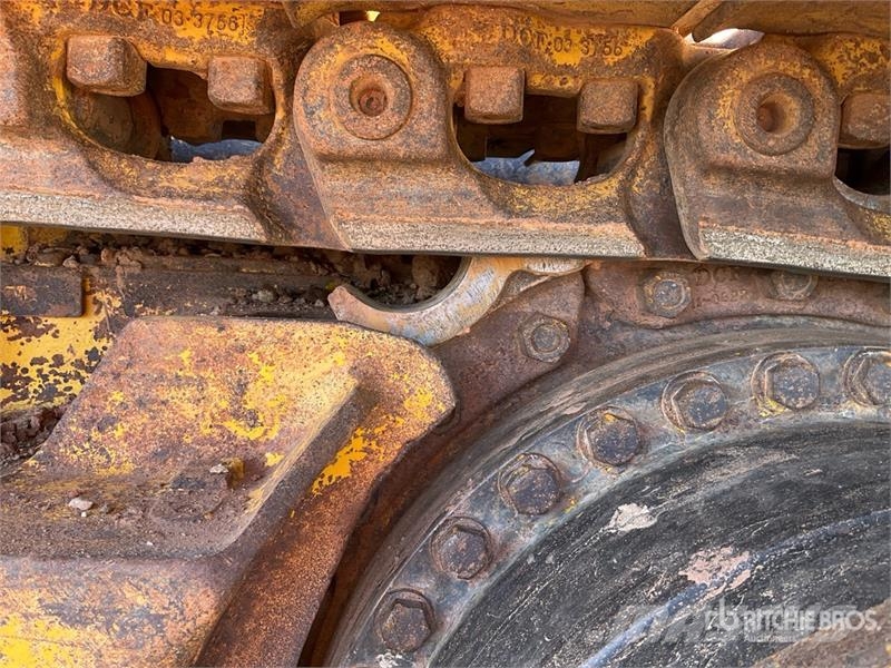 Komatsu D61PXI-24 Crawler Dozer Buldozer sobre oruga