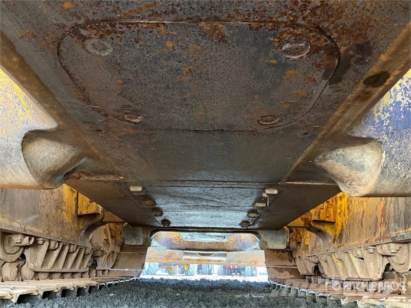 Komatsu D61PXI-24 Crawler Dozer Buldozer sobre oruga