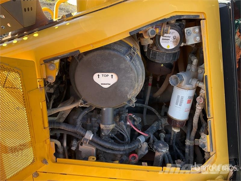 Komatsu D61PXI-24 Crawler Dozer Buldozer sobre oruga