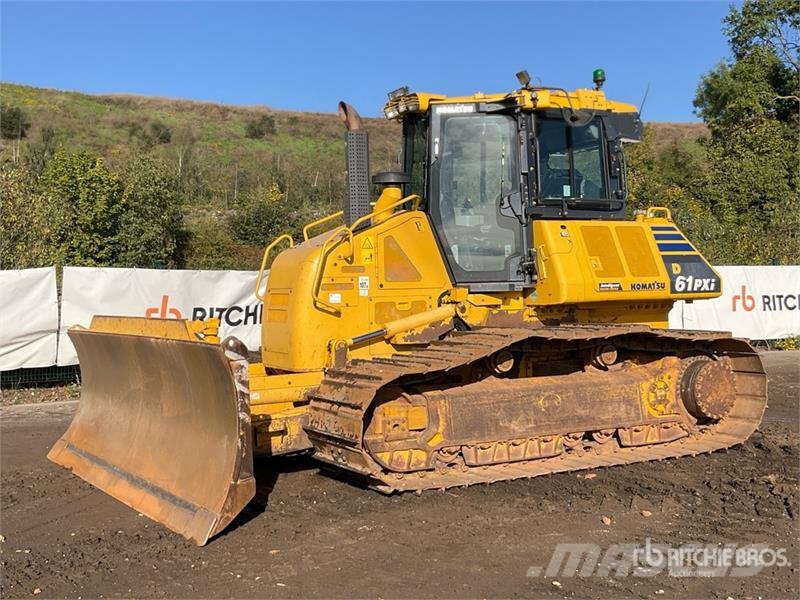 Komatsu D61PXI-24 Crawler Dozer Buldozer sobre oruga