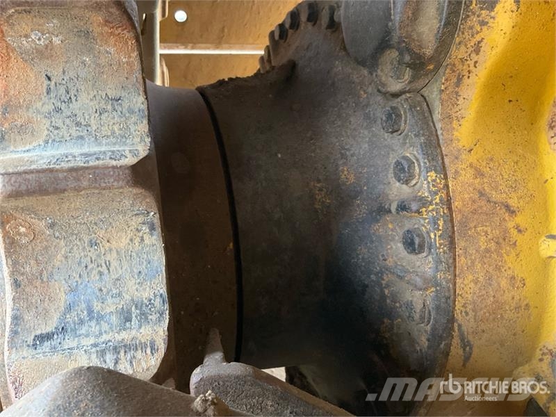 Komatsu D65PX-18EO Crawler Dozer Buldozere pe senile