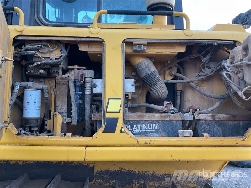 Komatsu D65PX-18EO Crawler Dozer Buldozere pe senile